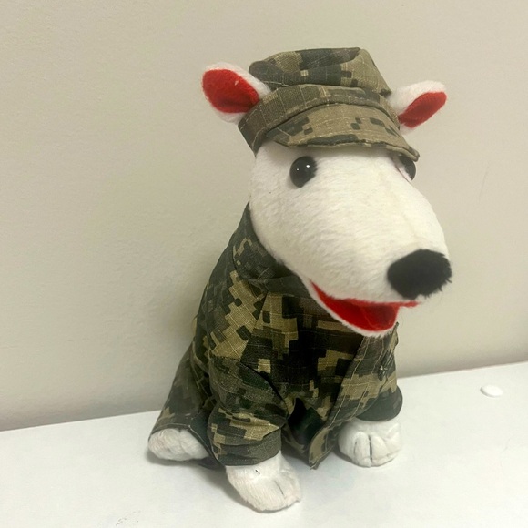 🌟 Limited Edition Army Bullseye Dog! 🌟 - Picture 1 of 3